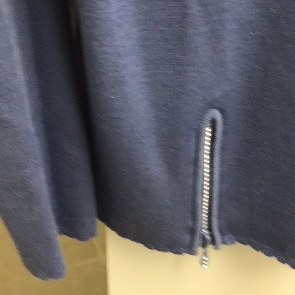 Blue sweater size large with zippers - Picture 8 of 9